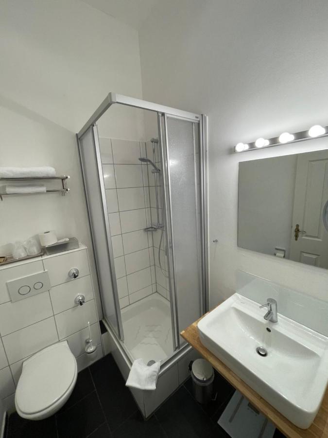 Lili Living Hotel Ratingen Bagian luar foto